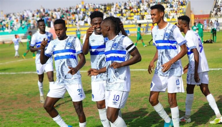 الهلال يتوّج بطلاً للدوري السوداني بعد فوزه على المريخ برباعية