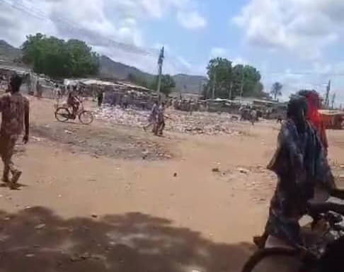 إشتباكات مسلحة في كادوقلي ونهب واسع لسوق المدينة (فيديو)