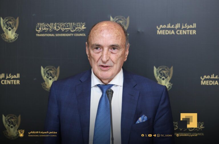 الاتحاد الإفريقي يدين تشكيل الحكومة الموازية ويدعم الانتقال المدني بالسودان