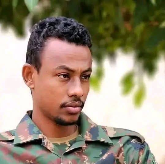 الإفراج عن قائد فيلق “البراء بن مالك” بالسودان بعد احتجازه في مصر