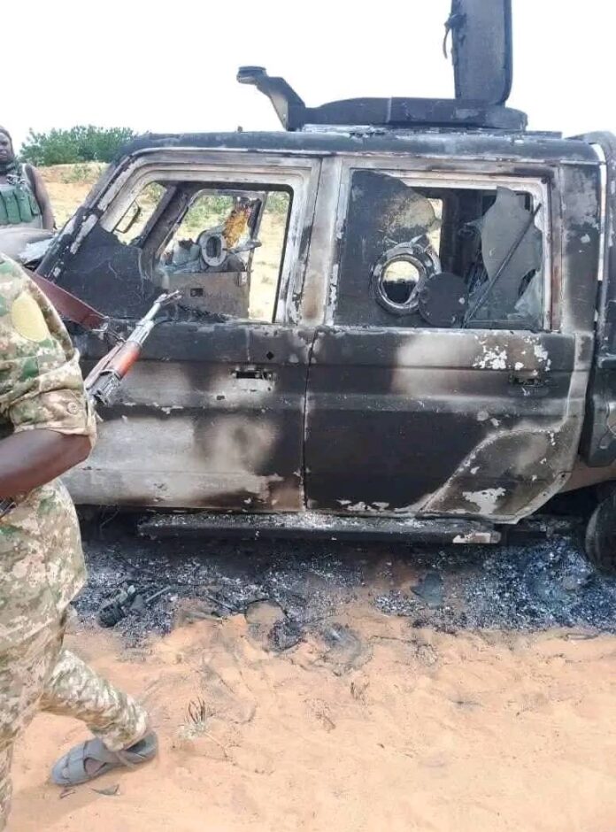 صورة لاحدى المركبات المصفة والمحرترقة خلال معارك اليوم بين قوات الدعم السريع من جهة والجيش السودان والقوة المشتركة من جهة اخرى