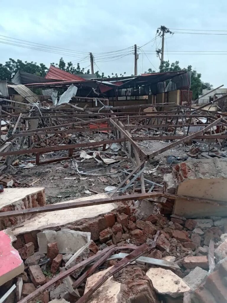 مجزرة الفاشر: إدانات واسعة لقصف مسجد خلّف أكثر من 70 قتيلًا