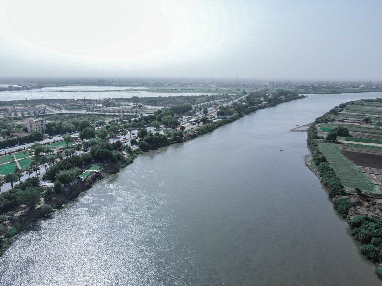 وزارة الزراعة والري: ذروة فيضان النيل انحسرت والمناسيب بدأت في التراجع