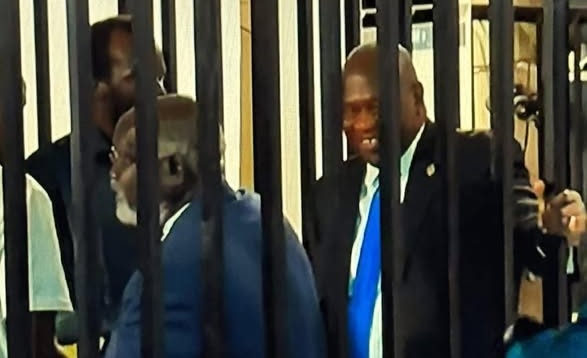 تأجيل محاكمة رياك مشار في جوبا وسط جدل قانوني وتصعيد سياسي