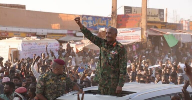 البرهان: لا تفاوض مع الدعم السريع ما لم ينسحب ويسلم سلاحه بالكامل