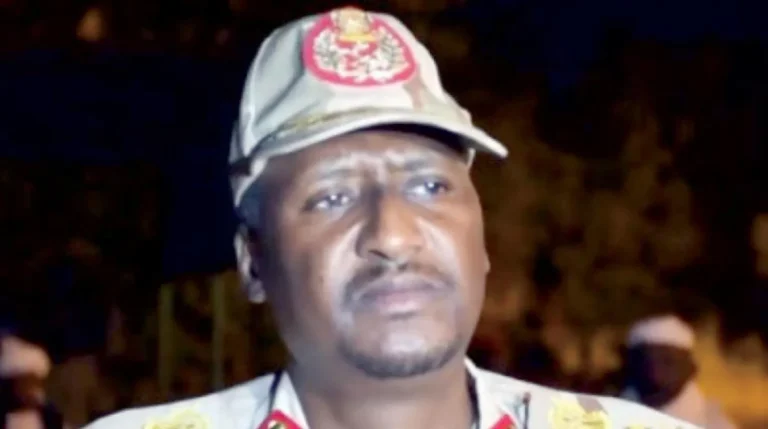 المملكة المتحدة تفرض عقوبات على قادة بالدعم السريع بينهم عبدالرحيم دقلو