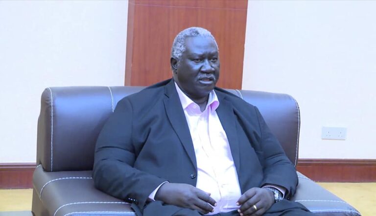 مالك عقار: الحرب الجارية ليست حرباً أهلية