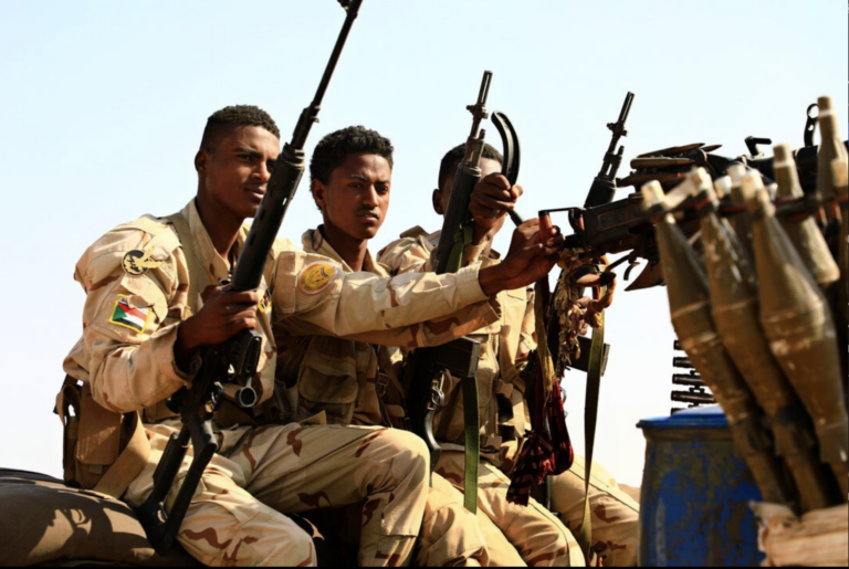 بريطانيا تفرض عقوبات على تجارة الذهب السودانية لقطع تمويل الحرب